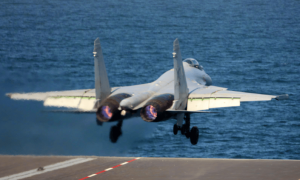 福建舰升降机布局有短板？3个问题影响飞机调度，未来该如何优化？