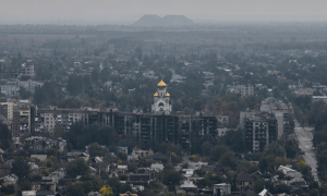 红军城移交前夜,乌克兰宣布开辟新战线,主动反攻击溃俄军攻势